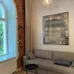 Apartment Deluxe Art In Heart Of Tallinn